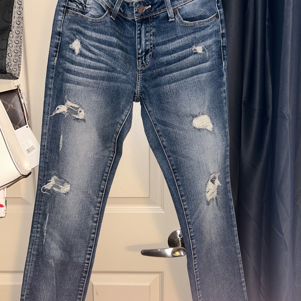 Buckle Women's Distressed Dark Blue Skinny Jeans